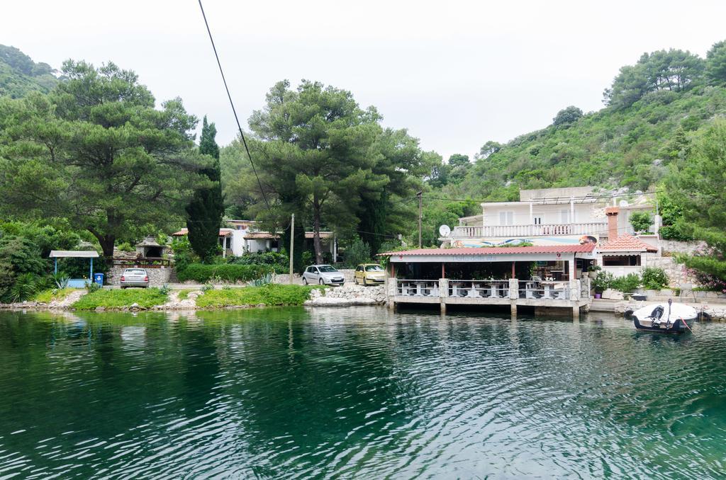 Apartments Porto Della Vita Okuklje Екстер'єр фото